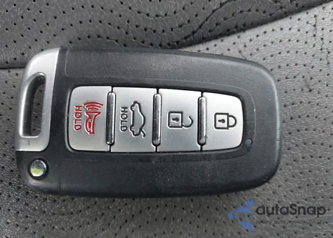 2013 Hyundai Elantra Limited z USA, uszkodzony, nr VIN 5NPDH4AE3DH171877